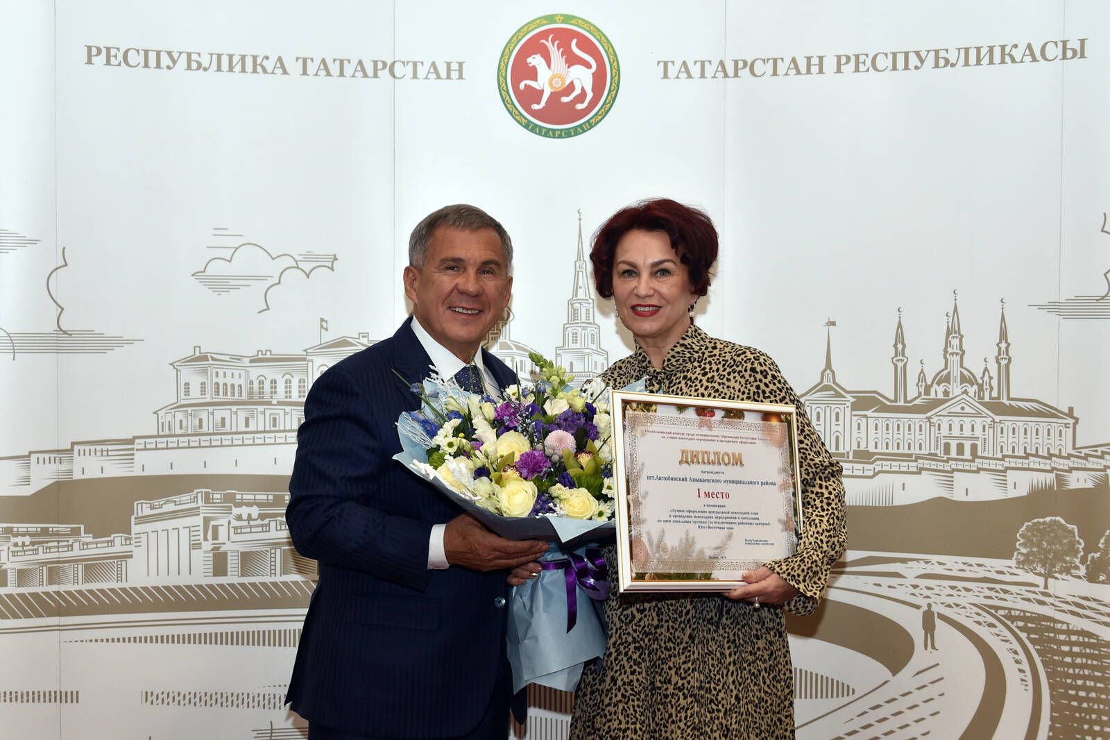 В Татарстане подвели итоги республиканского конкурса на лучшее новогоднее оформление среди городских округов и муниципальных образований