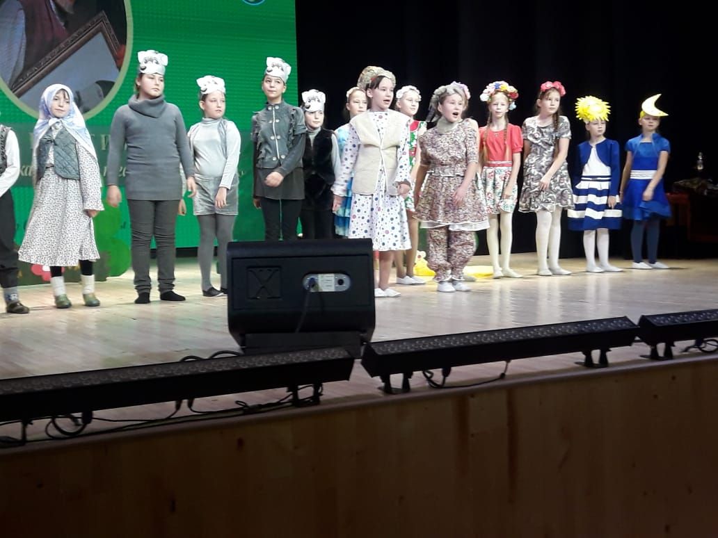 Бүген Саба район мәдәният йортында Шәүкәт Биктимеров исемендәге VIII балалар театр конкурсы үтә