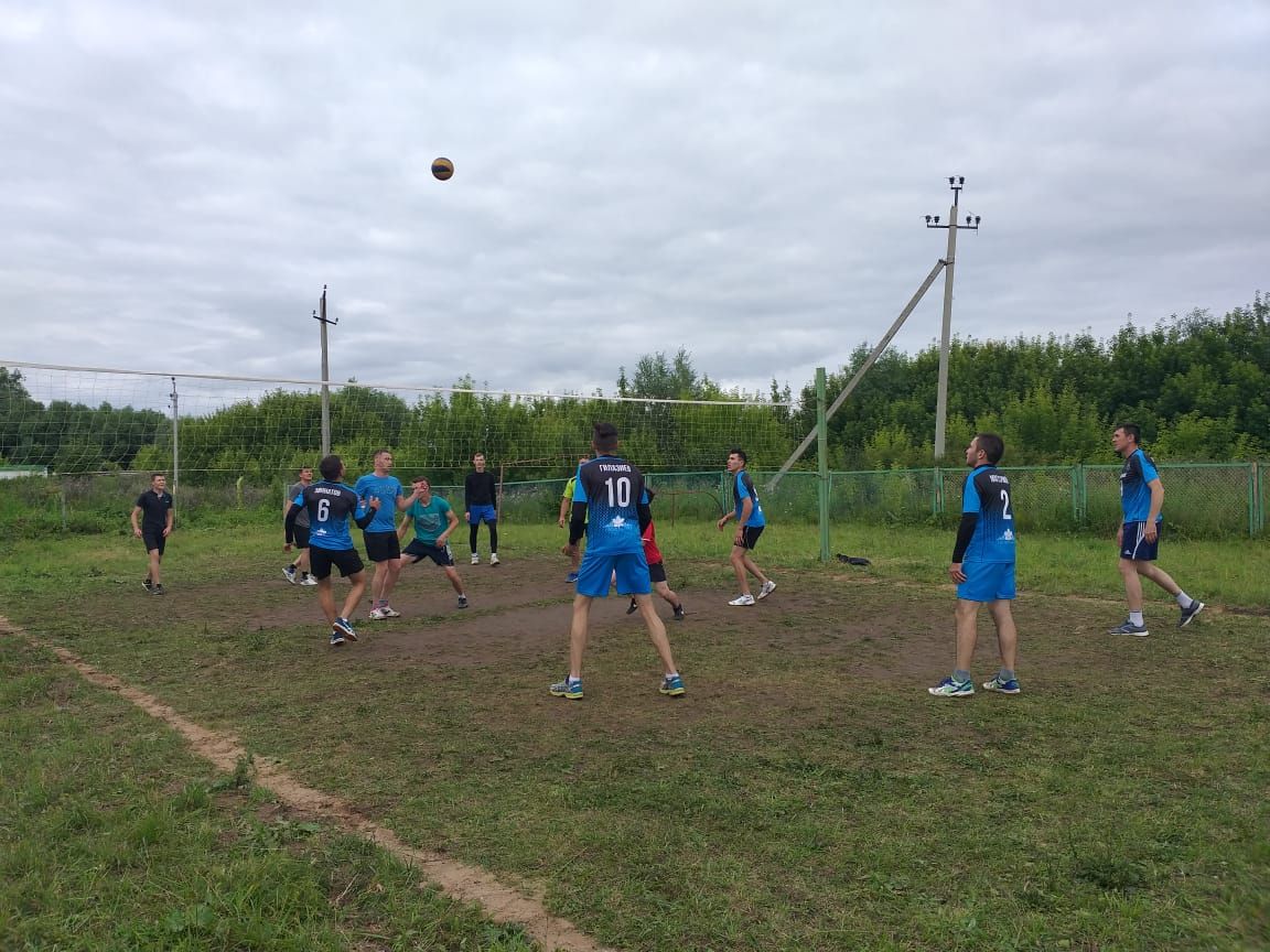 Бигәнәй авылы яшьләре призына волейбол буенча турнир