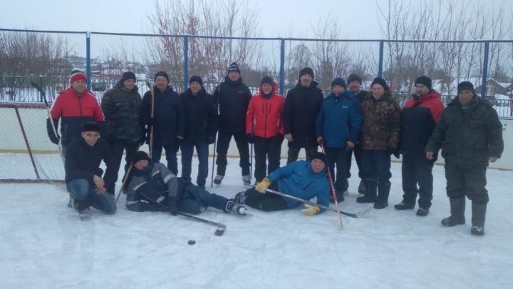 Олы Шыңар авыл җирлегендә Нуриев Булат истәлегенә хоккей ярышы