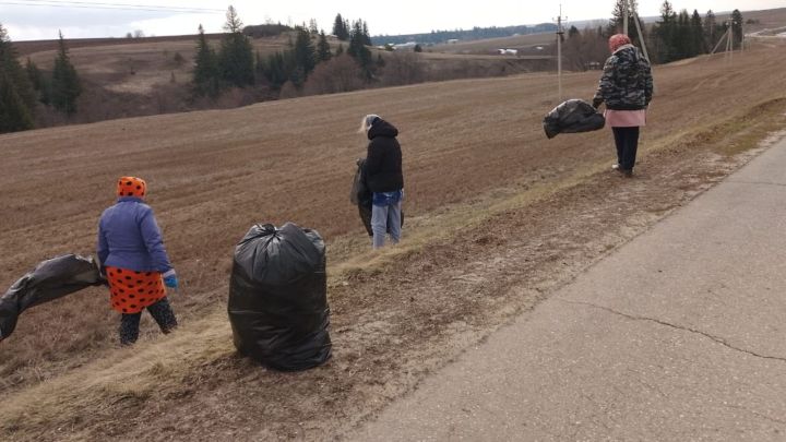 Арташ авыл җирлегендә өмә булып узды.