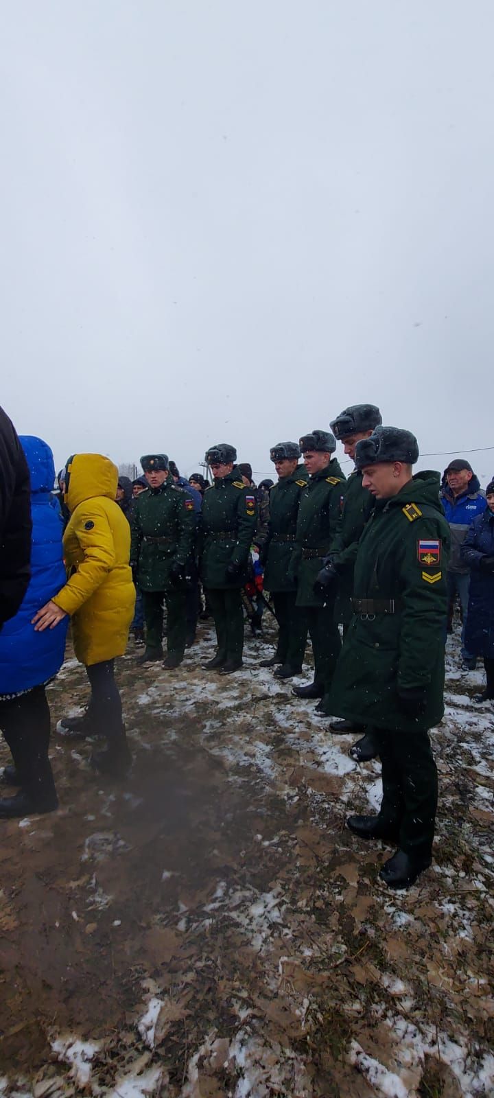 Хәрби операция барышында батырларча һәлак булган Шәмәрдән егете Никитин Сергей Станиславовичны бүген соңгы юлга озаттыллар