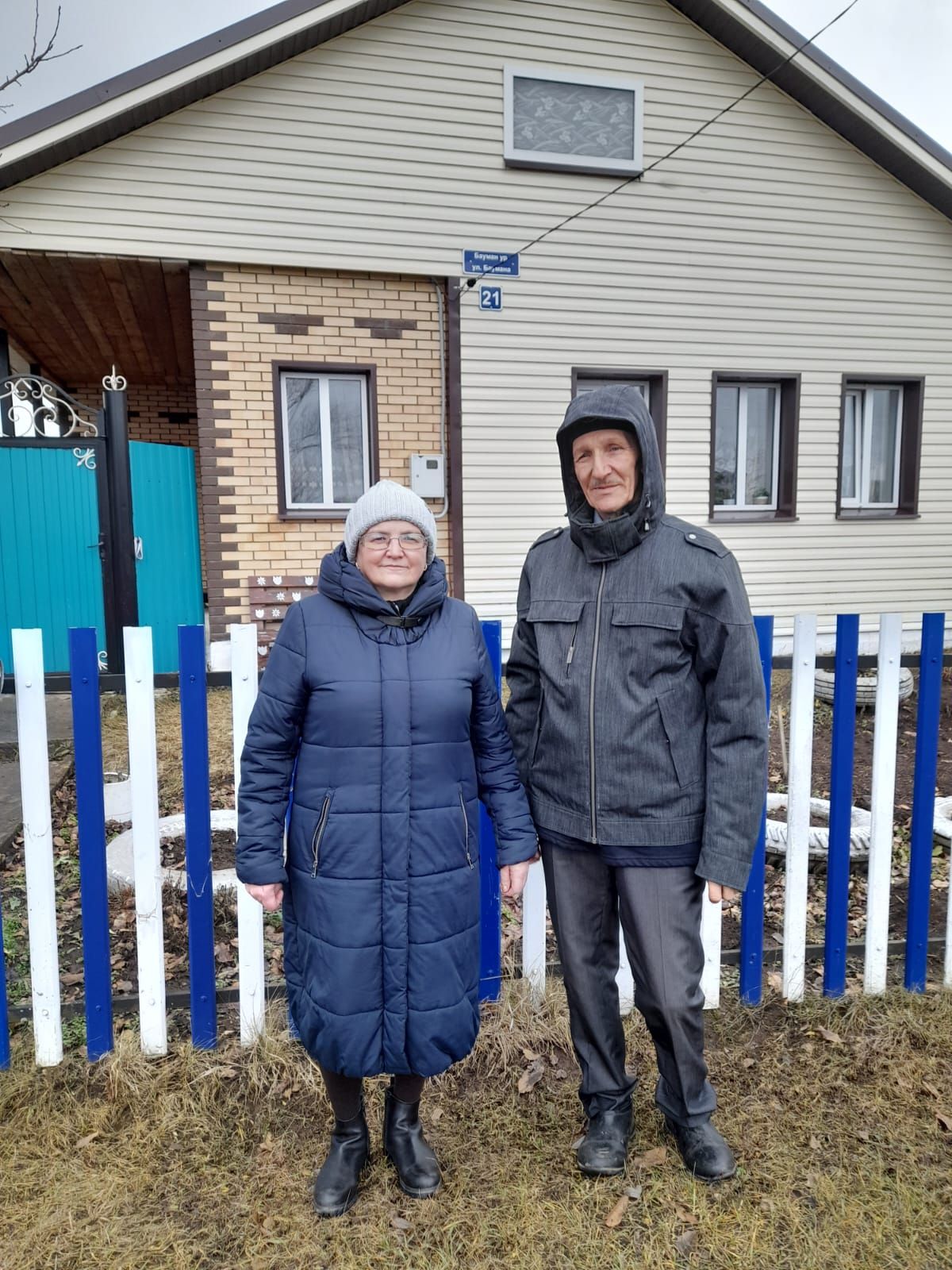 Безнең иҗат төркеме гомер буе балаларга белем һәм тәрбия биргән ирле- хатынлы Хаҗия һәм Хатыйп Әгъләмовларда кунакта