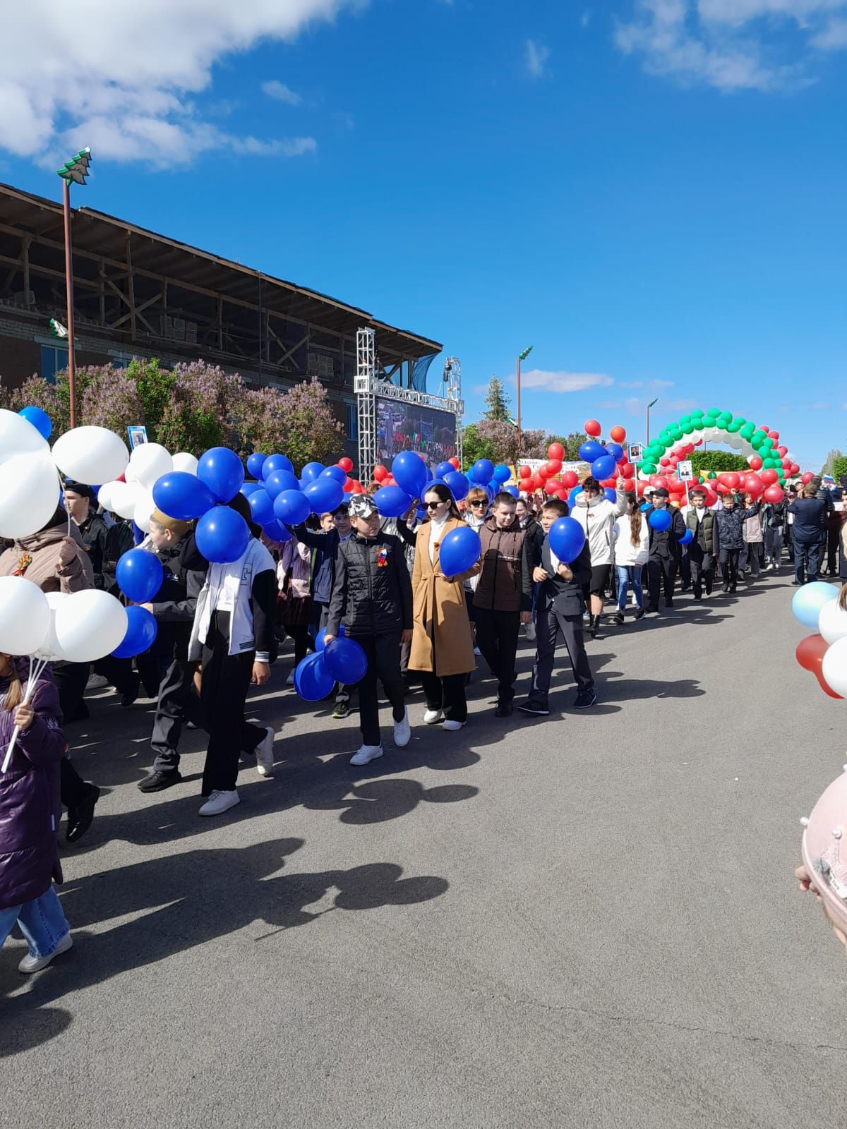 Байлар Сабасының үзәк мәйданыда Бөек Җиңүнең 78 еллыгына багышланган бәйрәм парады