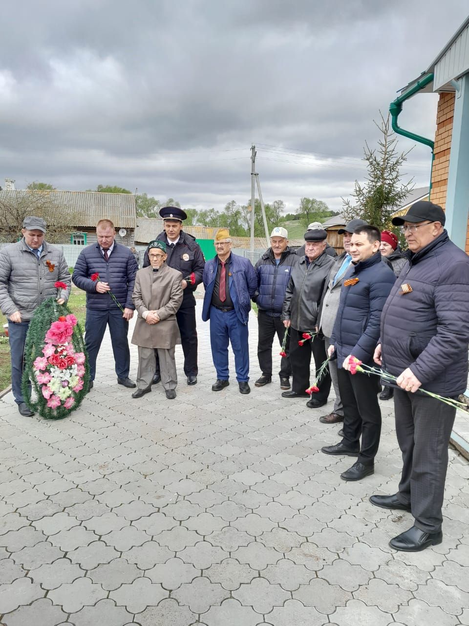 Мамалай авылында бүген обелиск ачылды.