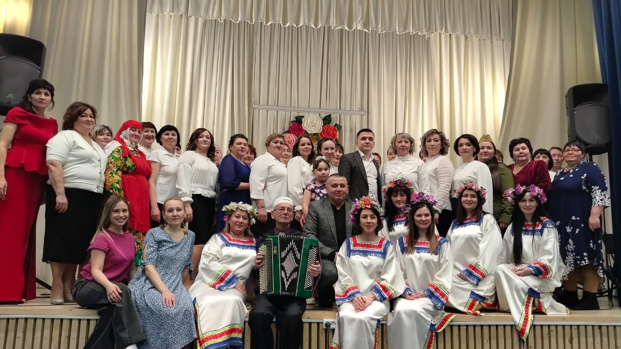 25 февраль көнне Сатыш авылы мәдәният йортында «Туган җиргә кайтты кайтмаганнар,» Хәтер китабы»на төренеп» исеме астында Бөек Җиңүнең 80 еллыгына багышланган концерт булды.