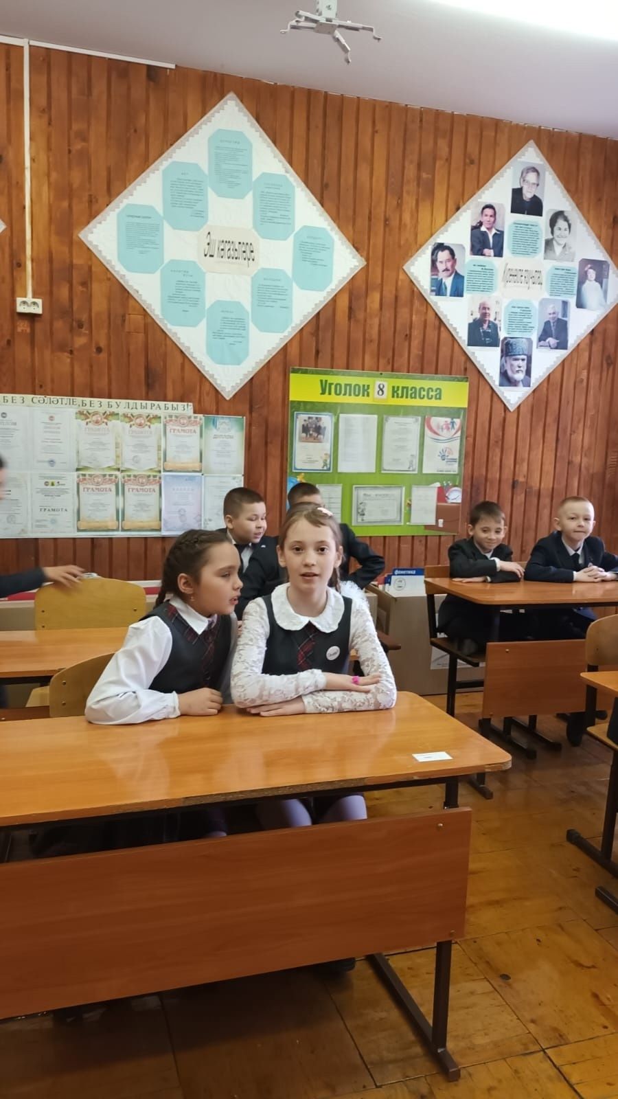 «Саба дулкыннары» телерадиокомпаниясе бүген 16 апрель көнне 17.30 минутта “Мәктәп ТВ” тапшыруын тәкъдим итә.