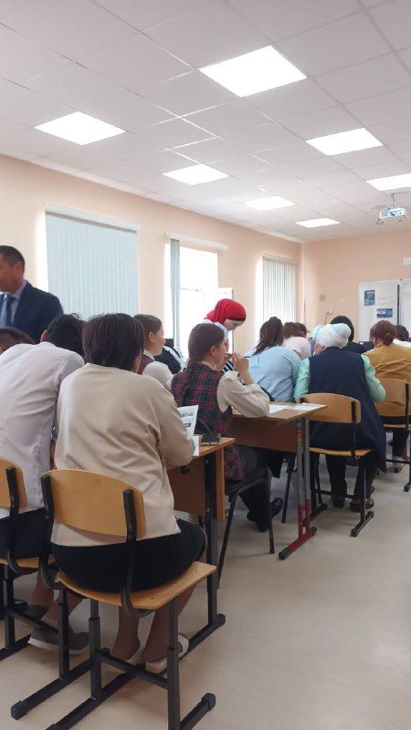 Бүген Россиядә һәм чит илләрдә җиденче тапкыр «Җиңү диктанты» традицион акциясе узды.