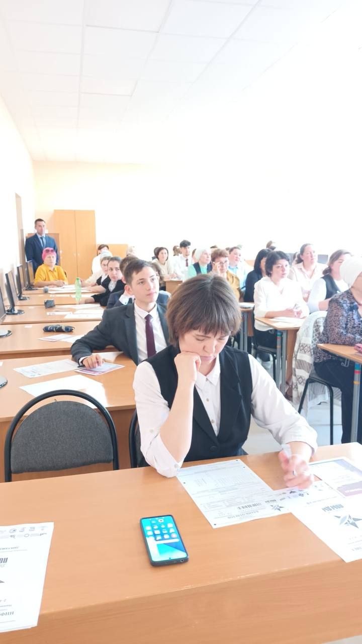 Бүген Россиядә һәм чит илләрдә җиденче тапкыр «Җиңү диктанты» традицион акциясе узды.
