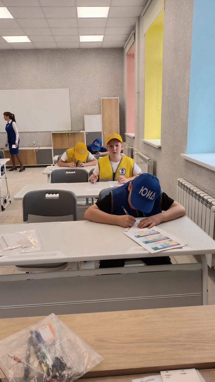 Әлеге сәгатьләрдә Саба урта мәктәбендә “Куркынычсыз тәгәрмәч” бәйгесенең район этабы ярышлары бара.