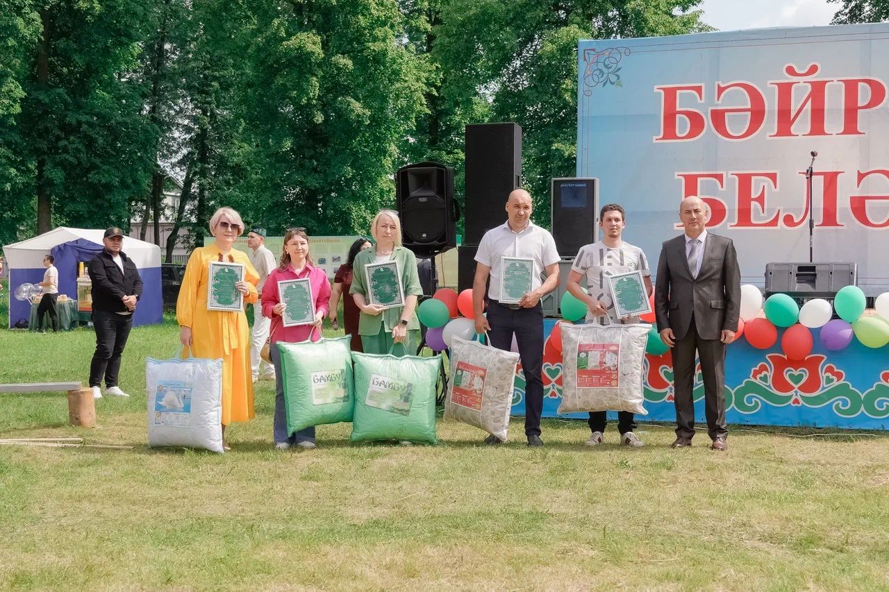 8 июнь көнне Шәмәрдән авылының Урман аланында милли бәйрәмебез Сабантуе оештырылды.