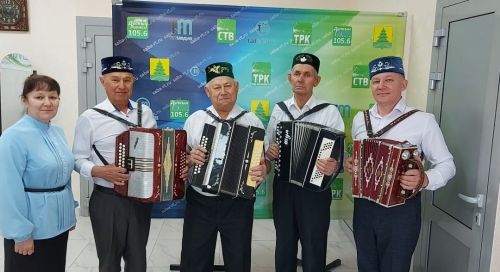 «Дулкын» радиосының «Әй, моңлы гармун» тапшыруы эфирга чыкты.
