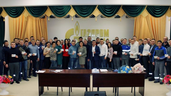 В Богатых Сабах прошло торжественное награждение сотрудников ЭПУ «Сабыгаз» знаками отличия ВФСК ГТО