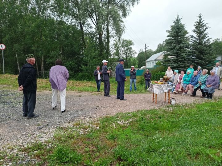 «Саба чишмәләре» берләшмәсе авыл халкына урам концерты тәкъдим итте